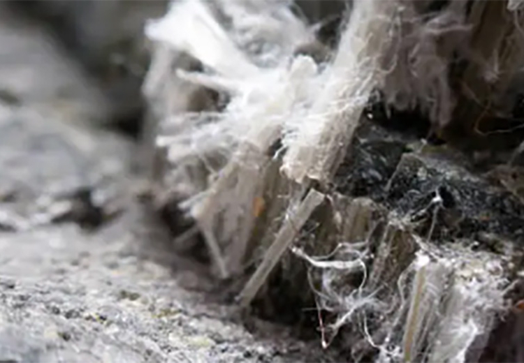 Bouwfabrikant Eternit vervolgd om blootstelling werknemers aan asbest